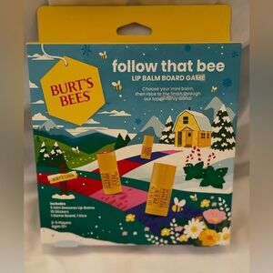 BURT'S BEES 5 MINI LIP BALM SET - FOLLOW THAT BEE BOARD GAME - NEW NIB